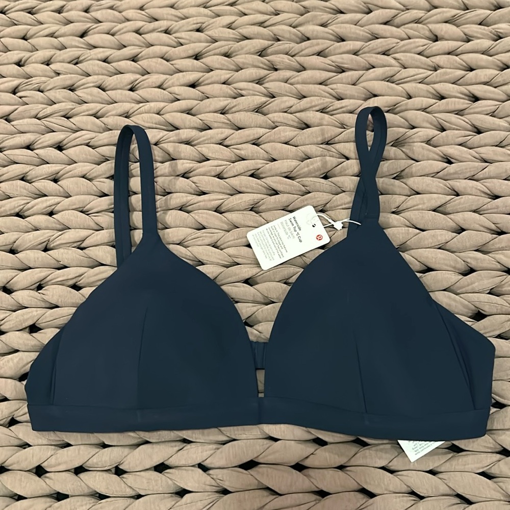Lululemon swim top